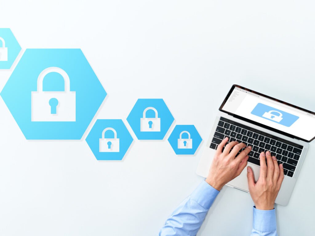 Yousign offre une solution de signature électronique qui garantit la sécurité de vos données, tout en assurant leur conformité avec la législation en vigueur.
